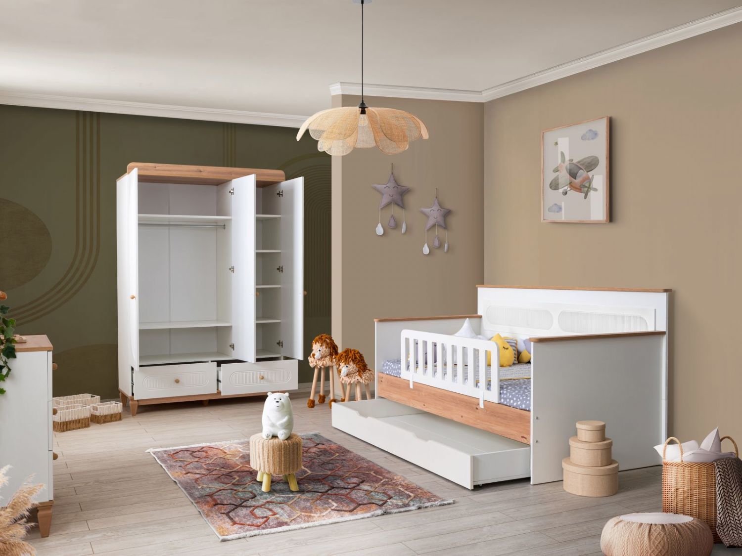 TİFFANY NİCE MONTESSORİ TAKIMI