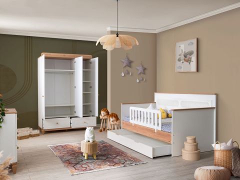 TİFFANY NİCE MONTESSORİ TAKIMI